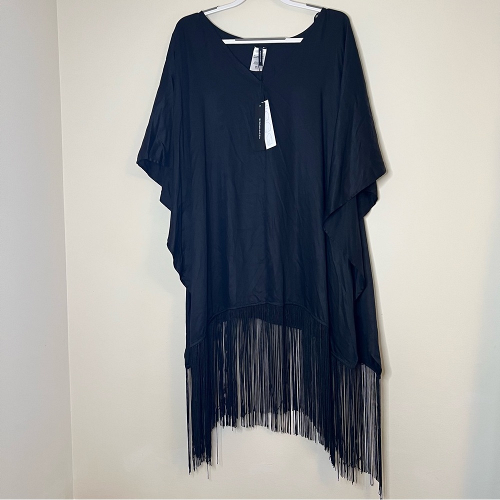 BCBGMaxazria NWT fringe poncho black lightweight 100% rayon women's M/L